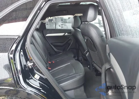 2018 Audi Q3 2.0T Premium/2.0T Sport Premium z USA, uszkodzony, nr VIN WA1ECCFS9JR027079